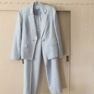 Jones New York seersucker suit